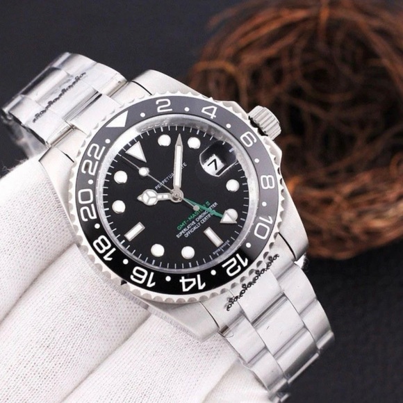 Designer Watch - Picture 4 of 11